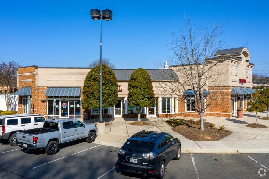More Photos Of 2910-2918 Mount Holly Huntersville Rd, Charlotte Unknown For Lease