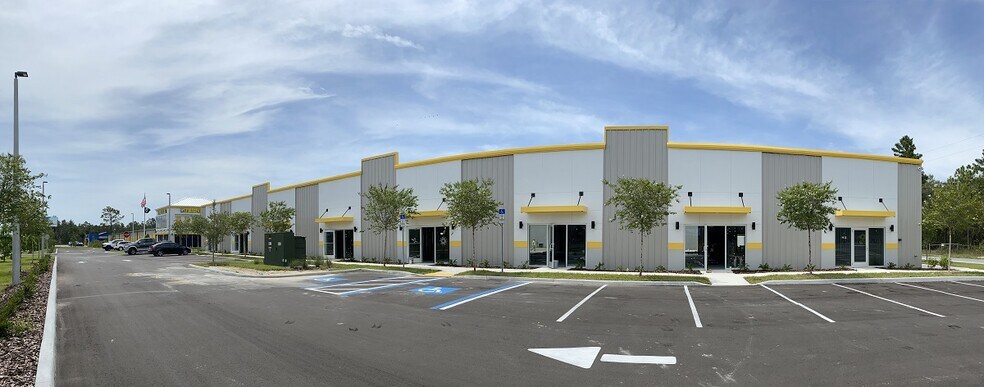 More Photos Of 3617 Commercial Way, Spring Hill Self Storage For Lease