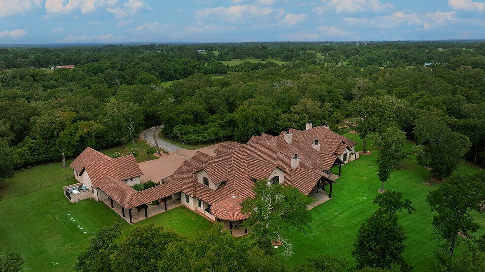 More Photos Of 40693 Center Hill Road, Hempstead Specialty For Sale