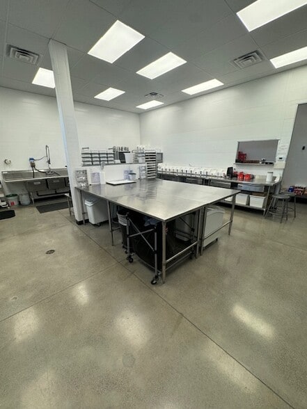 More Photos Of 1453 Summer Village Rd, Saratoga Springs Storefront Retail Office For Lease