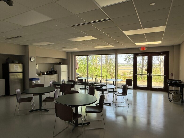 More Photos Of 2760 N Service Dr, Red Wing Manufacturing For Sale