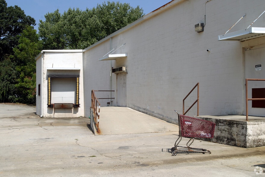 More Photos Of 2111 Asheville Hwy, Hendersonville Unknown For Lease