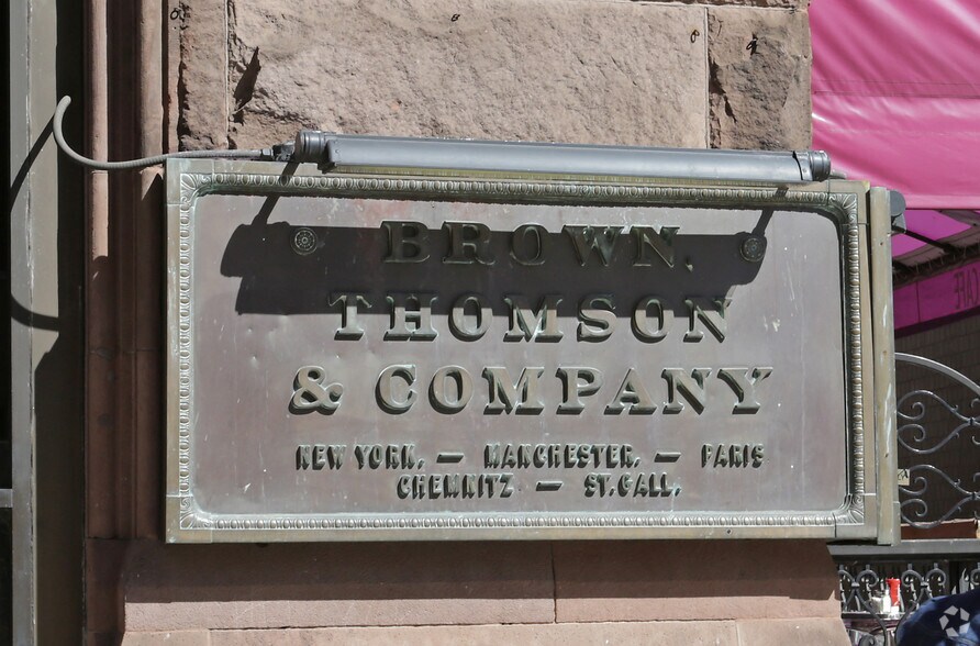 More Photos Of 942 Main St, Hartford Hotel For Lease