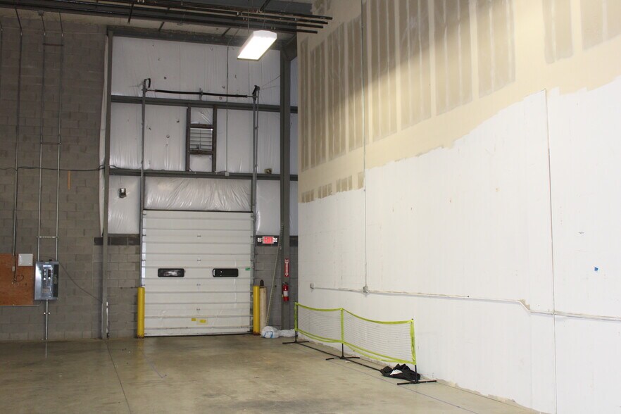 More Photos Of 7801 Corporate Blvd, Plain City Industrial For Sale