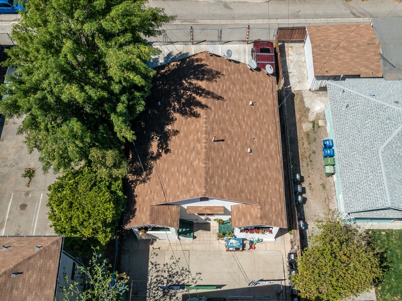 More Photos Of 445 S Chicago St, Los Angeles Apartments For Sale