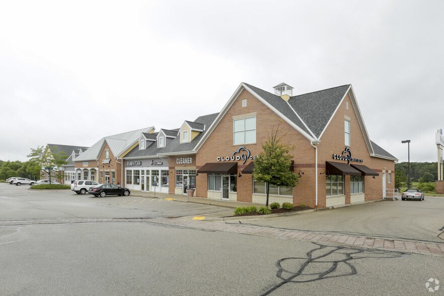 More Photos Of SWC Hwy 16 & Hwy 83, Delafield Unknown For Lease