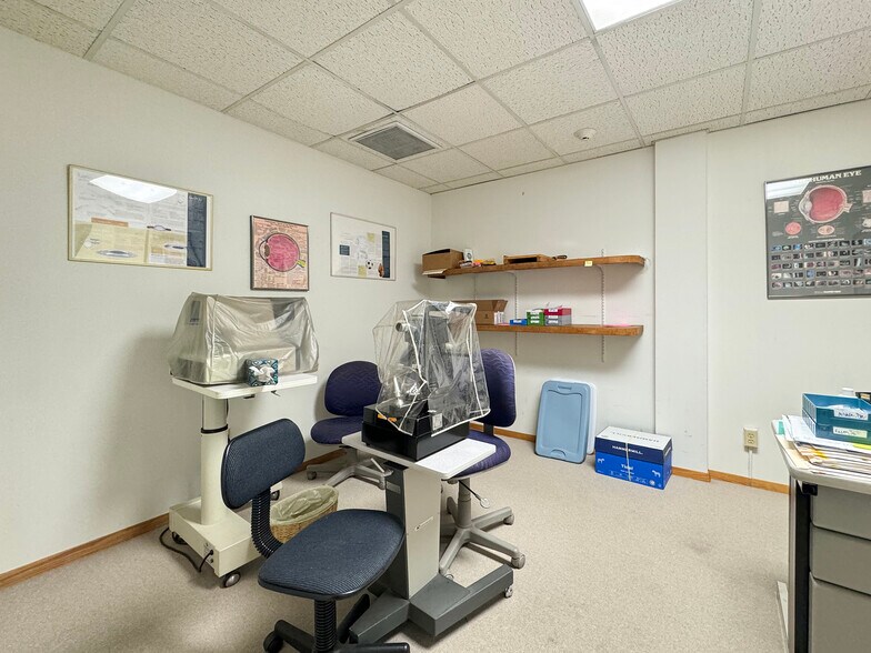 More Photos Of 114 E 1st St, Port Angeles Office For Lease