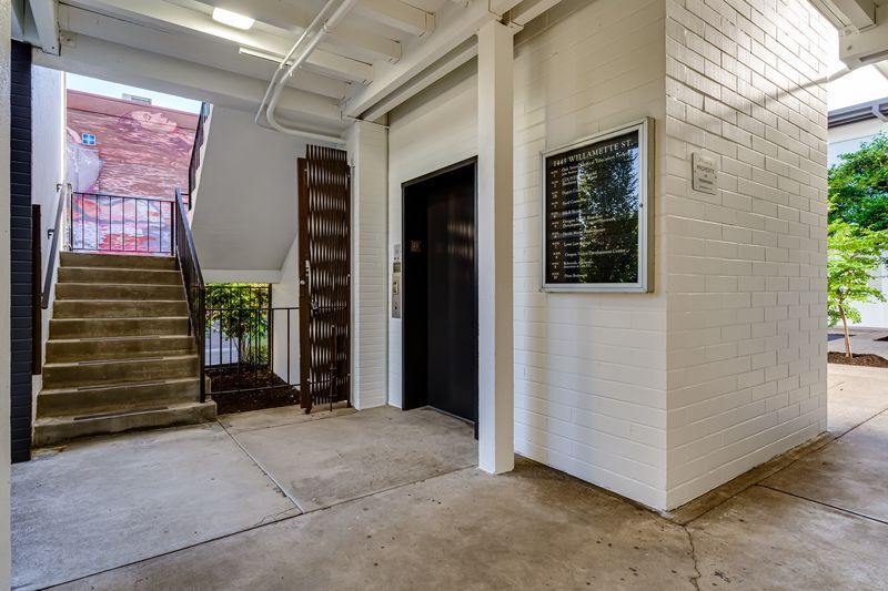 More Photos Of 1445 Willamette St, Eugene Medical For Lease