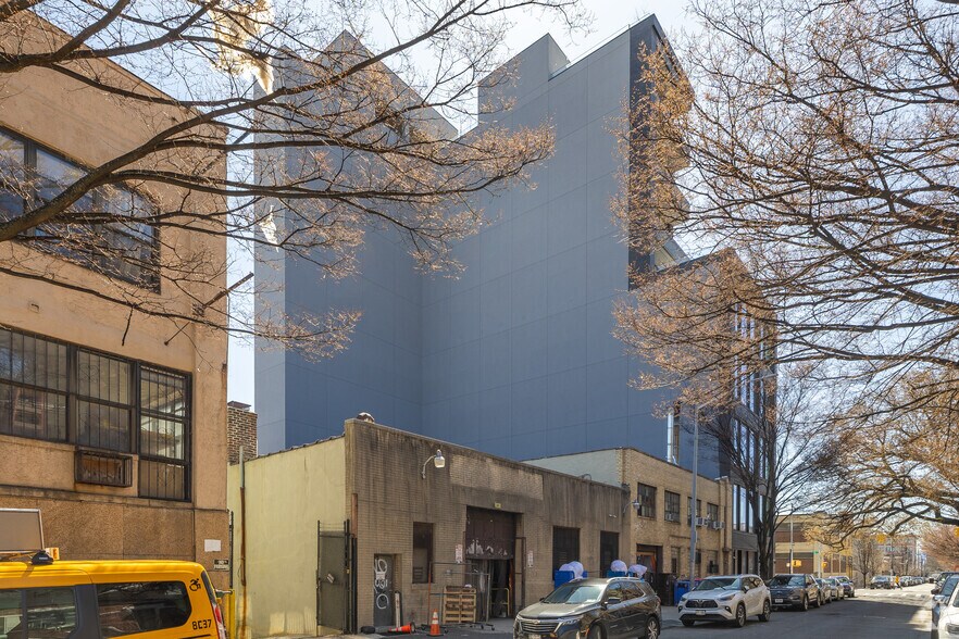 More Photos Of 3501 36th Ave, Astoria Coworking Space