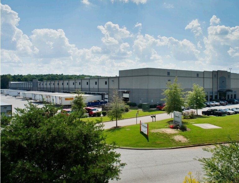 Primary Photo Of 40 Tyger River Rd, Duncan Distribution For Lease