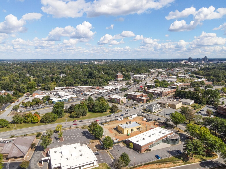 More Photos Of 1842 Banking St, Greensboro Office For Sale