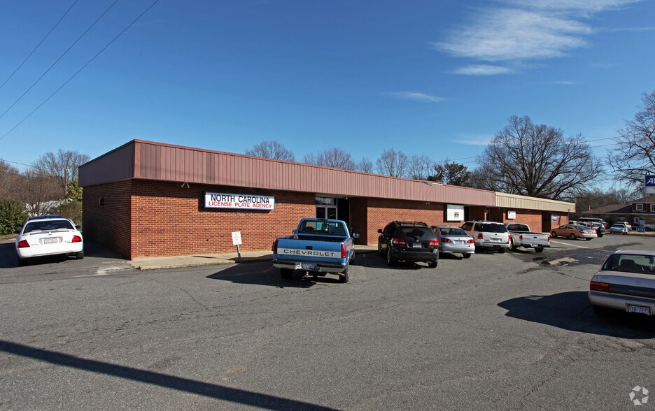 Primary Photo Of 1509-1525 Dale Earnhardt Blvd, Kannapolis Office For Sale