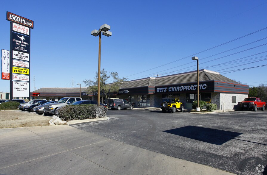 Primary Photo Of 1583 Thousand Oaks Dr, San Antonio Unknown For Lease