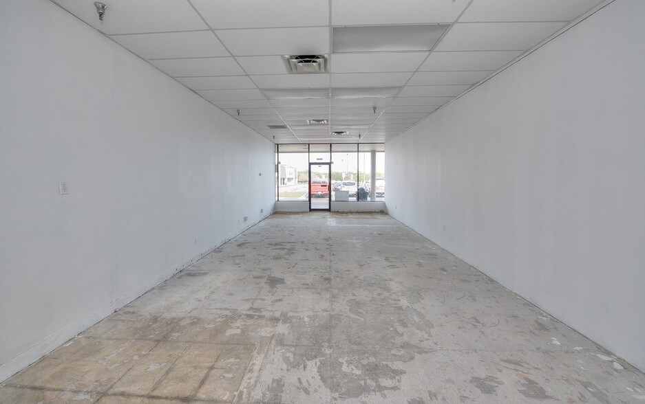 More Photos Of 700-716 Blanding Blvd, Orange Park Unknown For Lease