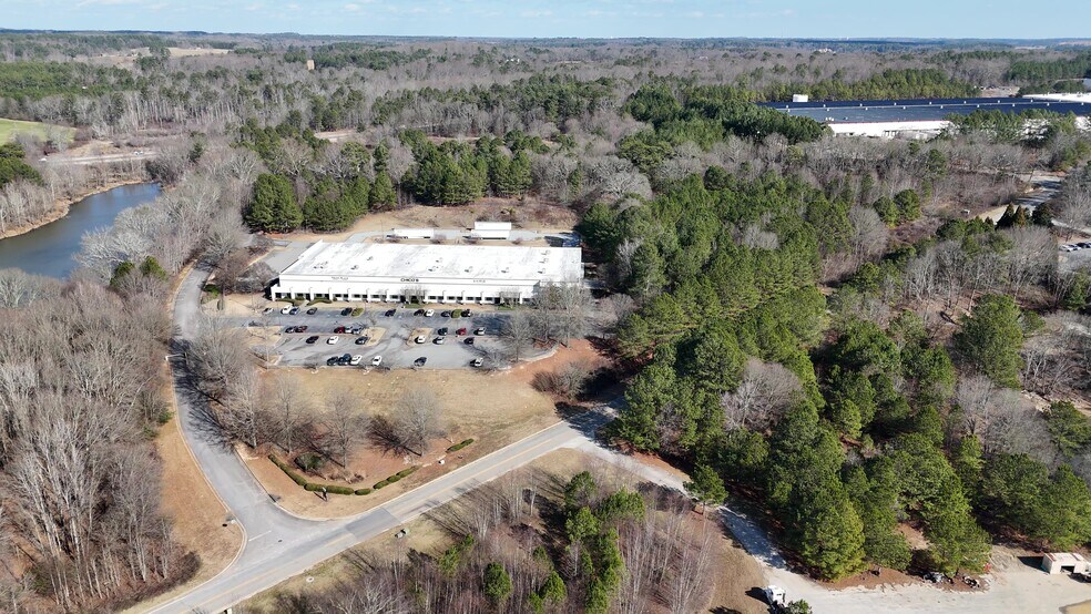 More Photos Of 815 Progress Dr, Auburn Distribution For Sale