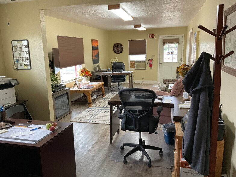 More Photos Of 1302 N East St, Alturas Office Residential For Sale