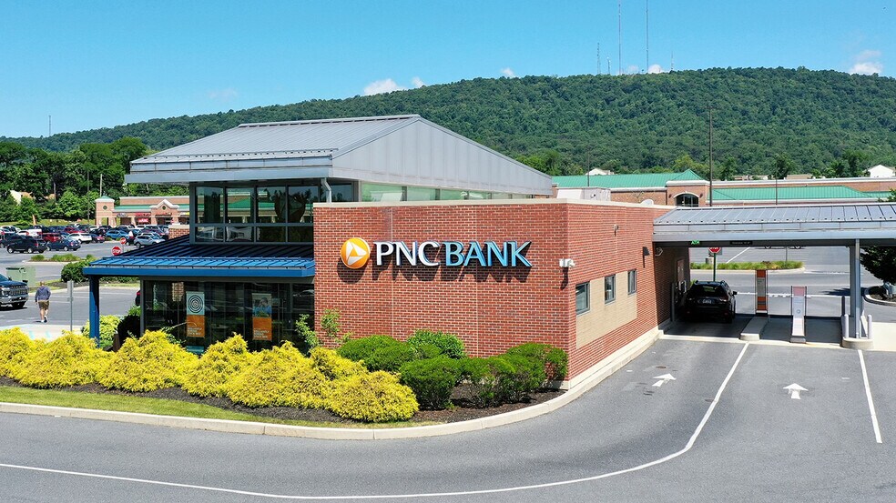 More Photos Of 2300 Linglestown Rd, Harrisburg Unknown For Lease