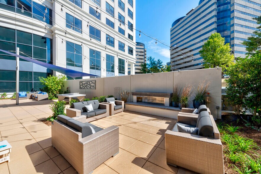 More Photos Of 1676 International Dr, McLean Office For Lease