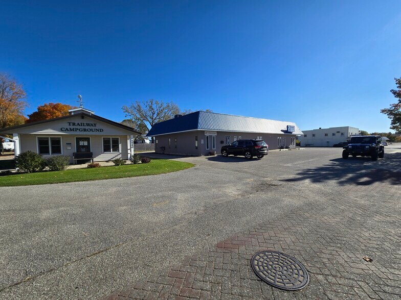 More Photos Of 4534 Dowling St, Montague Office For Sale