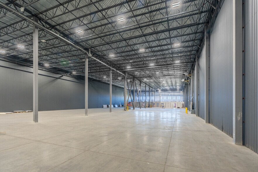 More Photos Of 812 Burton Rd, Vars Warehouse For Lease
