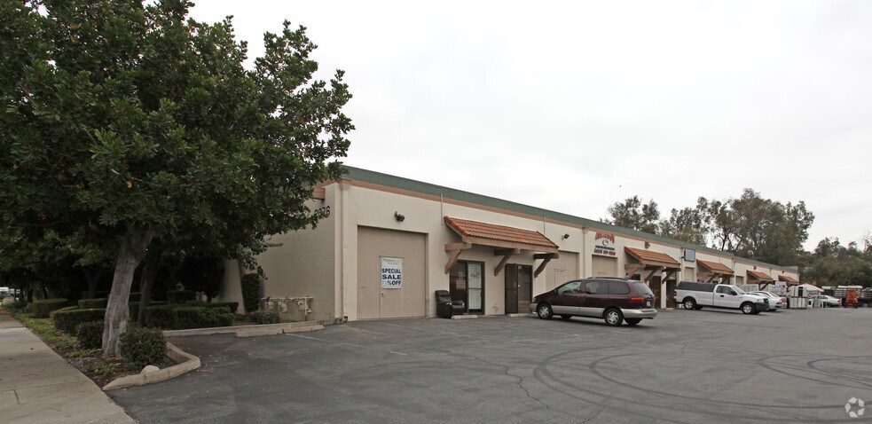 Primary Photo Of 2076 Central Ave, Duarte Warehouse For Lease
