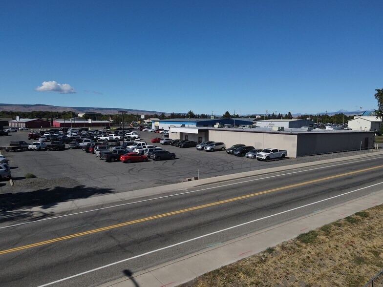 More Photos Of 1200 S Canyon Rd, Ellensburg Auto Dealership For Sale