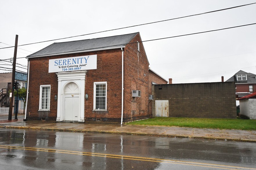 More Photos Of 303 14th St, Ambridge Freestanding For Lease