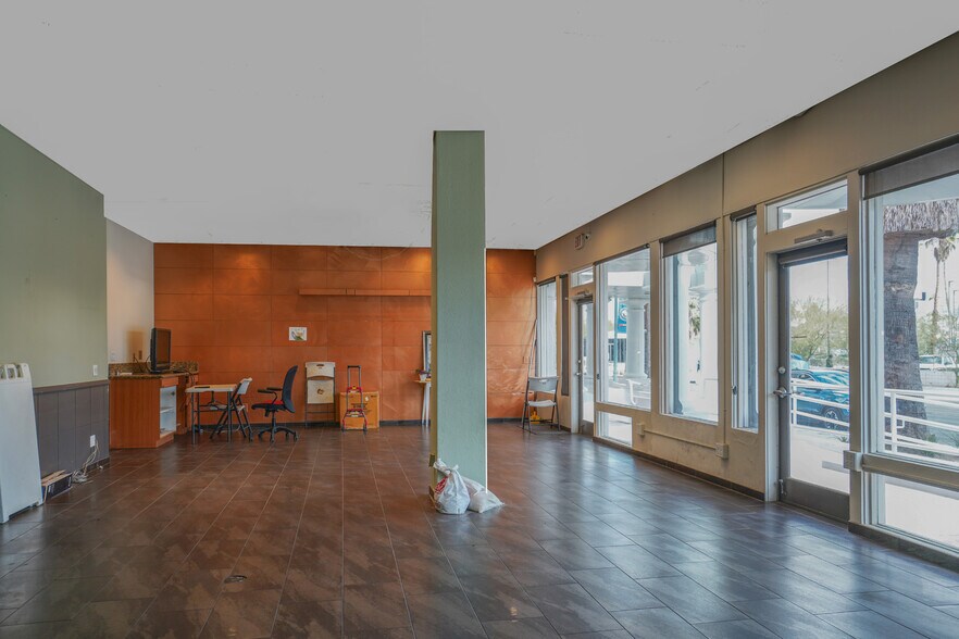 More Photos Of 353 S Palm Canyon Dr, Palm Springs Medical For Sale