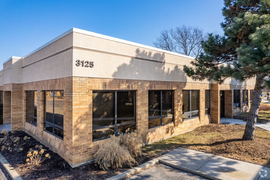More Photos Of , Arlington Heights Office For Sale