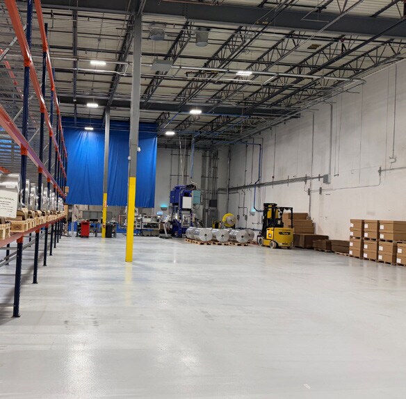 More Photos Of 594 Territorial Dr, Bolingbrook Warehouse For Lease