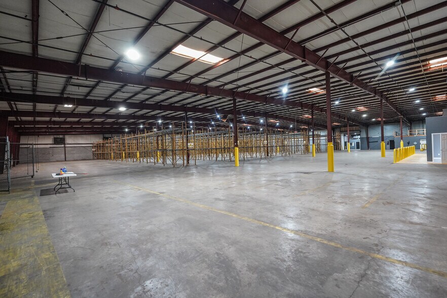 More Photos Of 1145 Hayes Industrial Dr, Marietta Warehouse For Sale