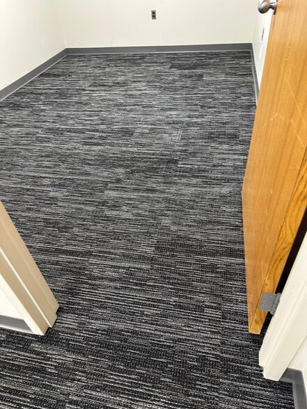 More Photos Of 2304-2306 Berlin Tpke, Newington Office For Lease