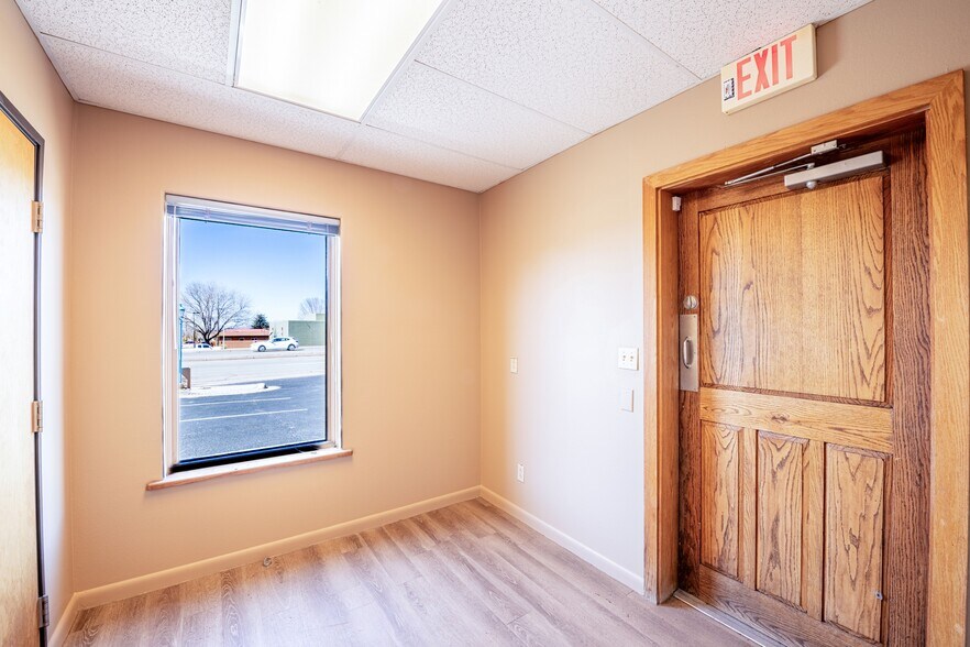 More Photos Of 1313 S Saint Francis Dr, Santa Fe Healthcare For Lease