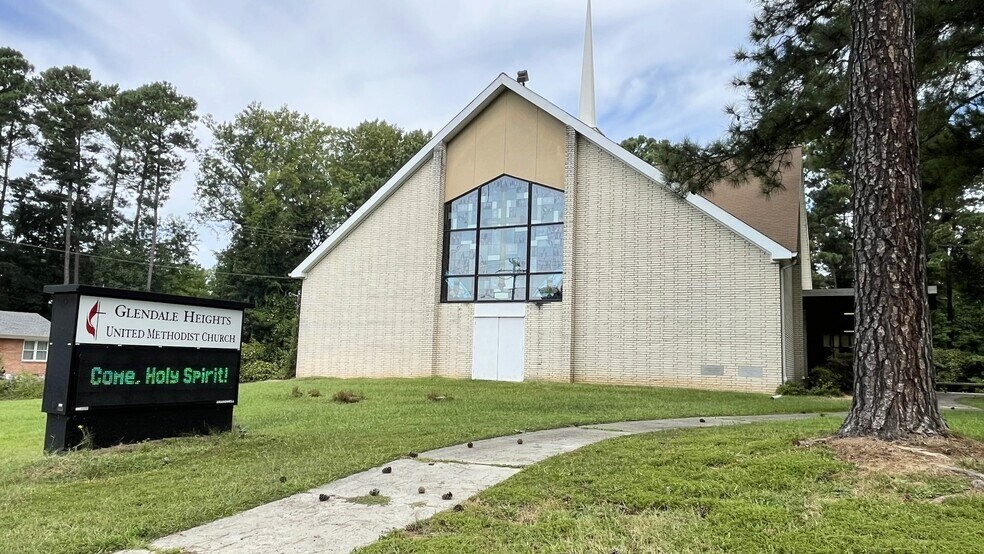 Primary Photo Of 920 Leon St, Durham Specialty For Sale