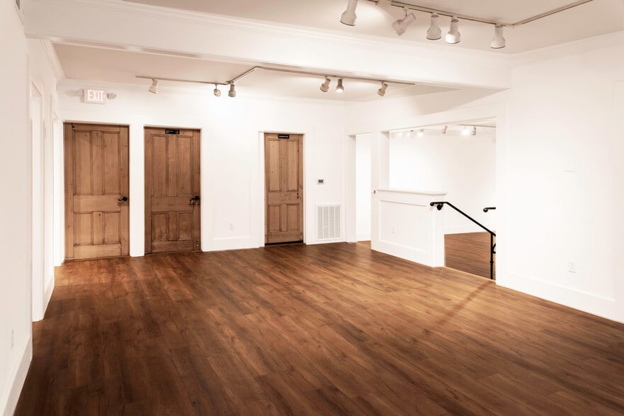 More Photos Of 30 All Souls Cres, Asheville General Retail For Lease