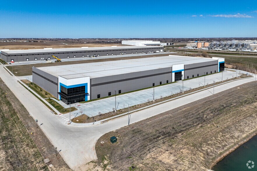 More Photos Of 11950 S 153rd St, Papillion Industrial For Sale