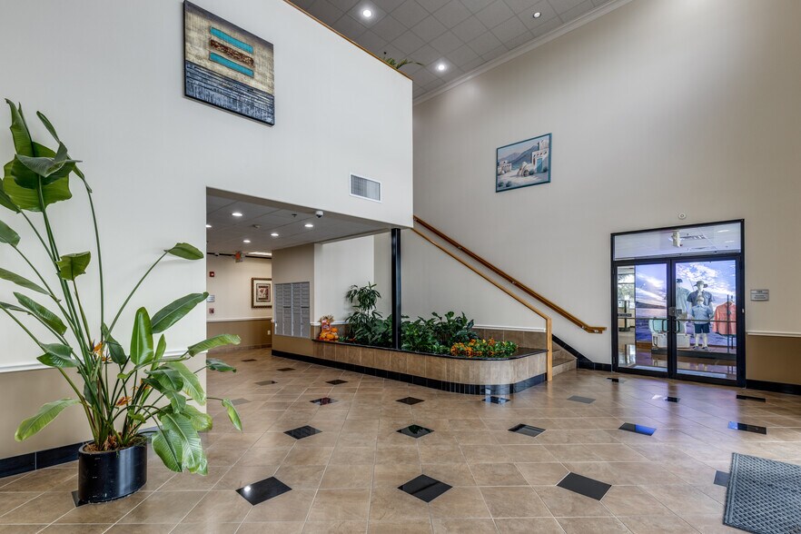 More Photos Of 14521 Old Katy Rd, Houston Unknown For Lease