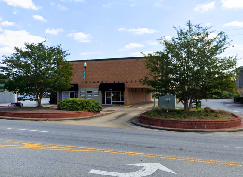 Primary Photo Of 1208 Broad St, Phenix City Office For Lease