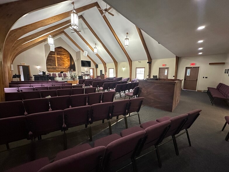 More Photos Of 121 Main St, Whitesboro Religious Facility For Sale