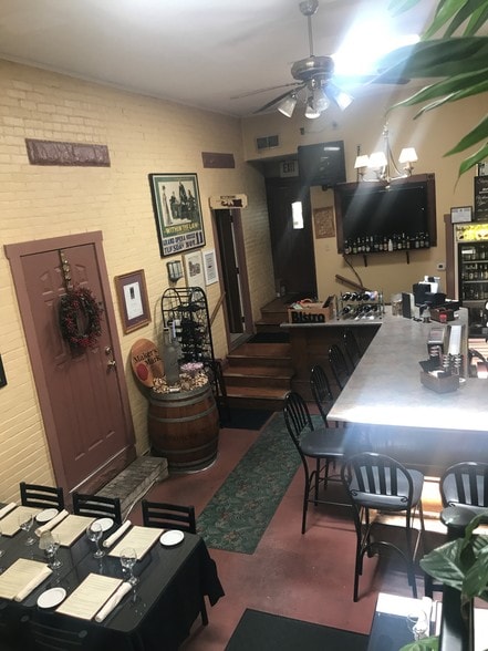 More Photos Of 1208 6th Ave, Huntington Restaurant For Sale