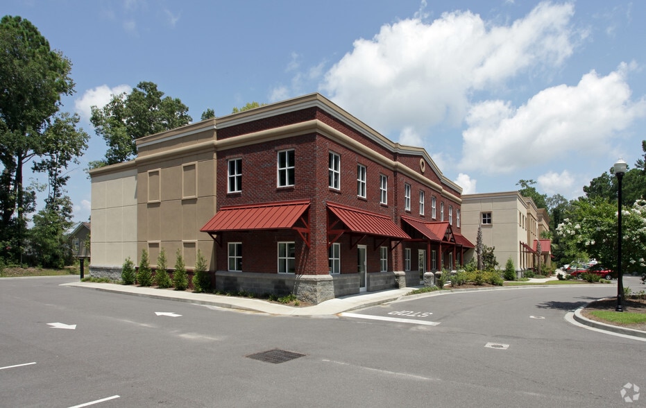 Primary Photo Of 2612 Larch Ln, Mount Pleasant Flex For Lease