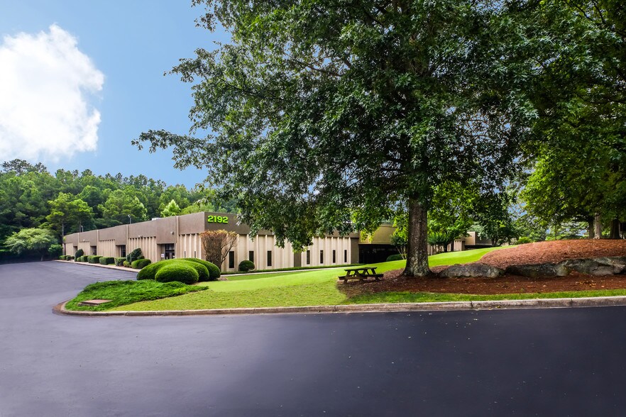More Photos Of 255 Riverchase Pky E, Hoover Manufacturing For Lease
