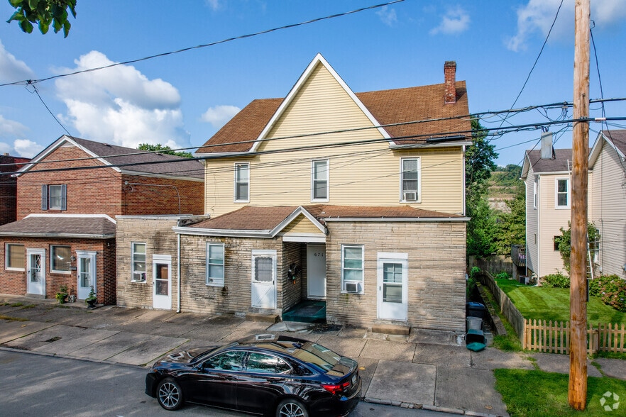 More Photos Of 671 5th St, Oakmont Apartments For Sale