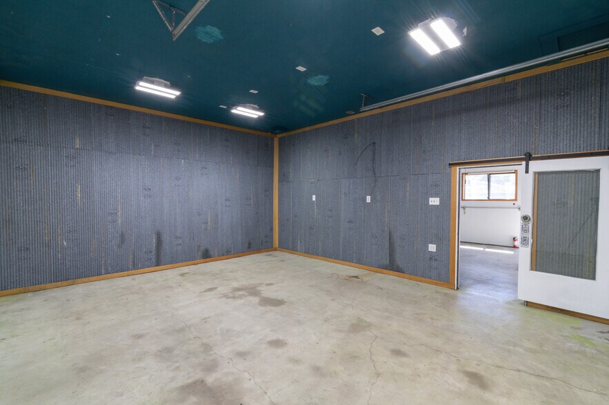More Photos Of 525 Michigan Ave, Missoula Warehouse For Sale