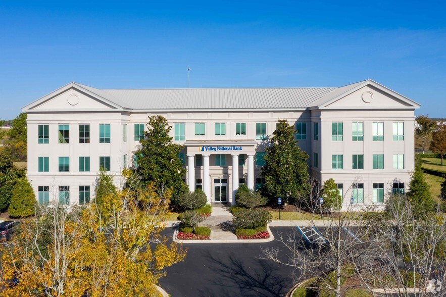 More Photos Of 10739 Deerwood Park Blvd, Jacksonville Office For Lease