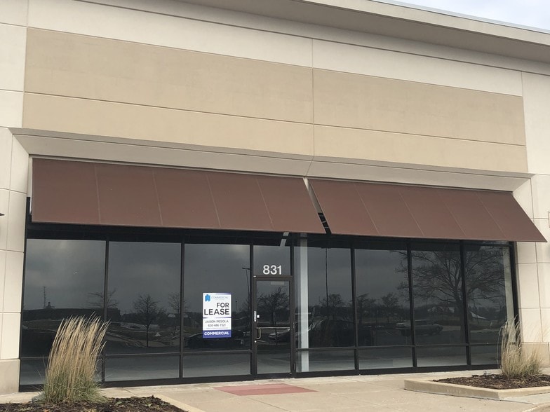 More Photos Of 731-871 Erica Ln, Yorkville Freestanding For Lease