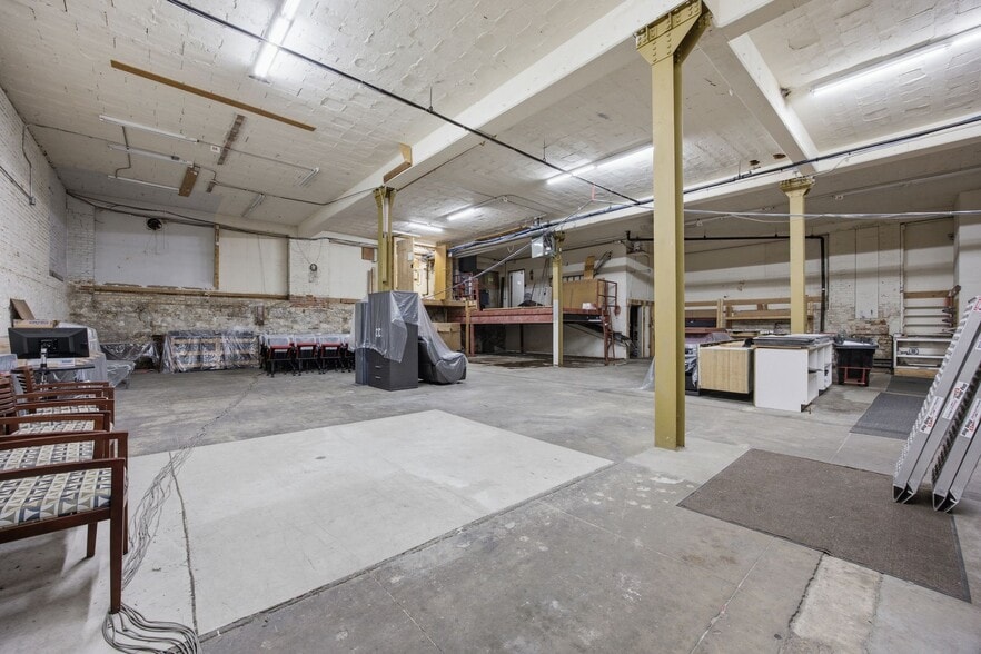 More Photos Of 724 3rd Ave SE, Cedar Rapids Freestanding For Sale