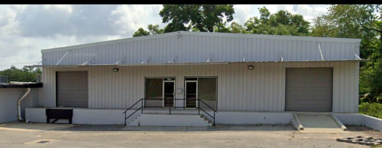 More Photos Of 1417 W Cervantes St, Pensacola Showroom For Lease