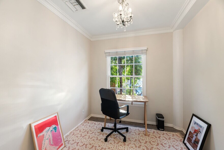 More Photos Of , Beverly Hills Unknown For Sale