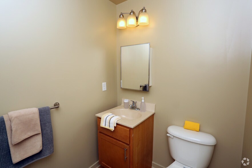 More Photos Of 30 W Biddle St, Baltimore Apartments For Lease